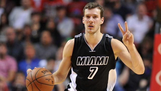 引领球队在 引领球队在