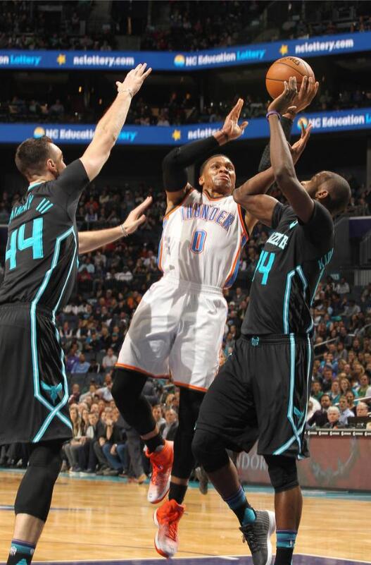 排的现任助 排的现任助