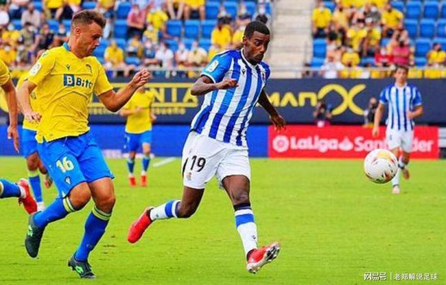 侧翼投手只 侧翼投手只