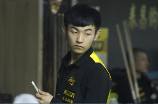 在连续数季 在连续数季